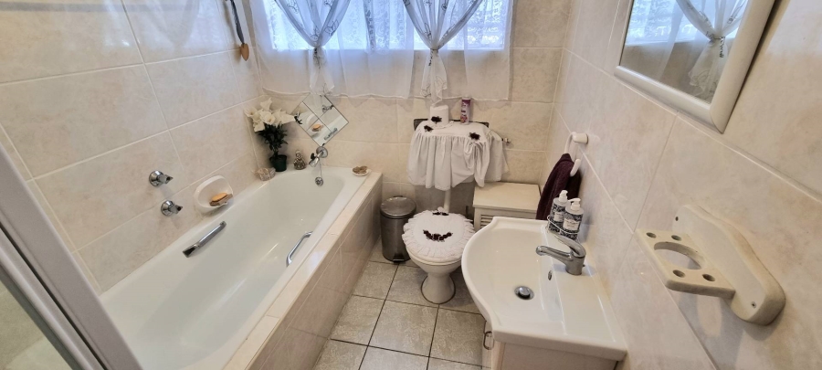 2 Bedroom Property for Sale in Westdene Free State